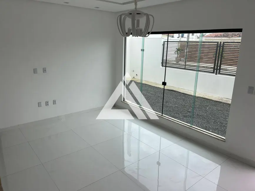 Casa com 3 quartos à venda, 83m2 em Feira De Santana - BA - imagem 4 Foto 4 de Casa com 3 quartos à venda, 83m2 em Feira De Santana - BA