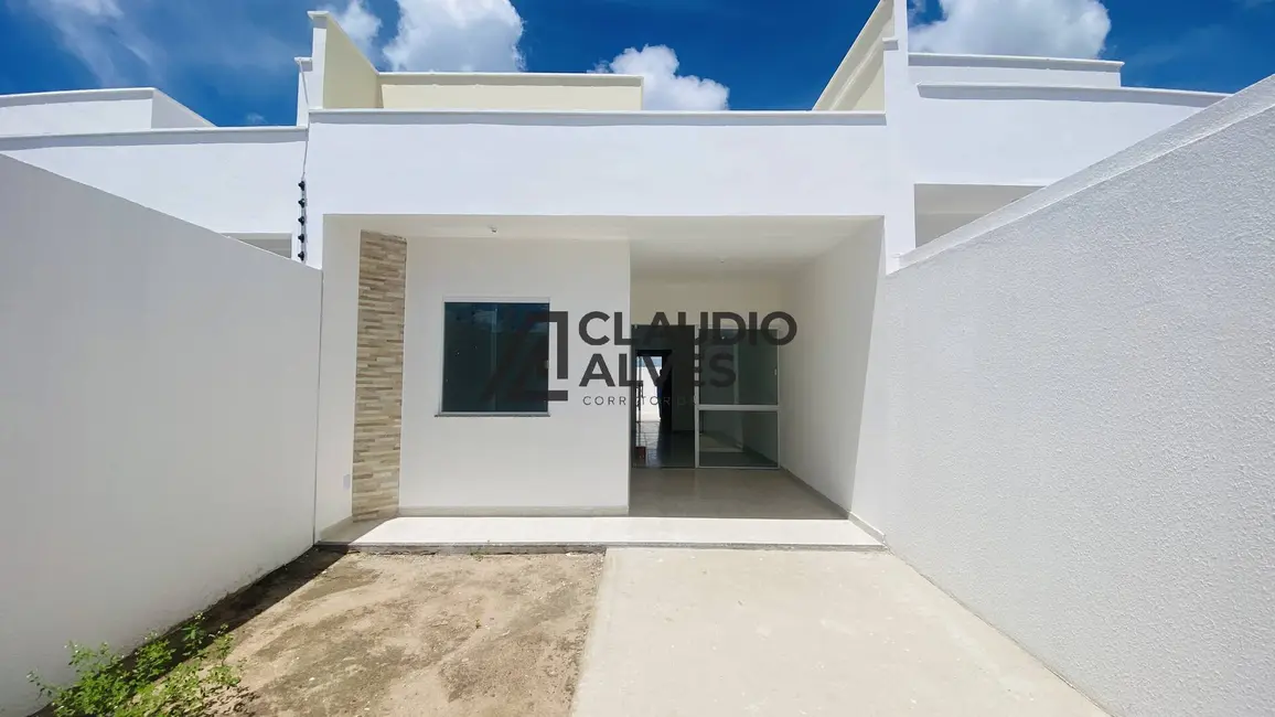 Foto 1 de Casa com 2 quartos à venda, 59m2 em Conceição, Feira De Santana - BA