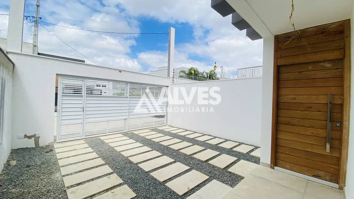 Foto 2 de Casa com 4 quartos à venda, 118m2 em Sim, Feira De Santana - BA