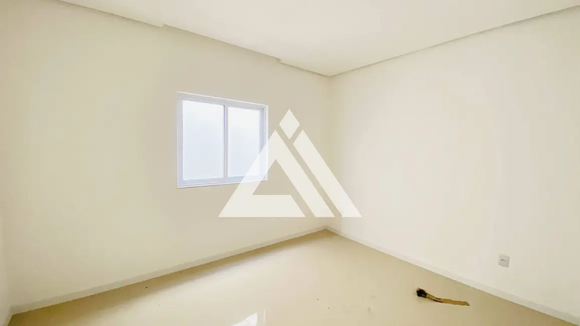 Casa com 4 quartos à venda, 118m2 em Feira De Santana - BA - imagem 5 Foto 5 de Casa com 4 quartos à venda, 118m2 em Feira De Santana - BA