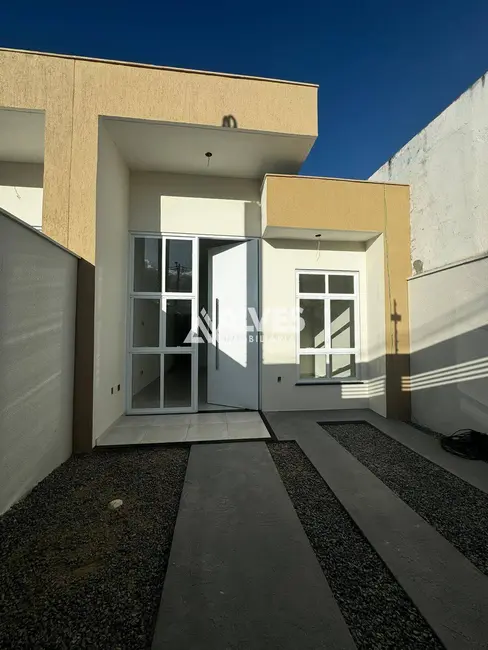 Casa com 2 quartos à venda, 68m2 em Papagaio, Feira De Santana - BA - imagem 1 Foto 1 de Casa com 2 quartos à venda, 68m2 em Papagaio, Feira De Santana - BA