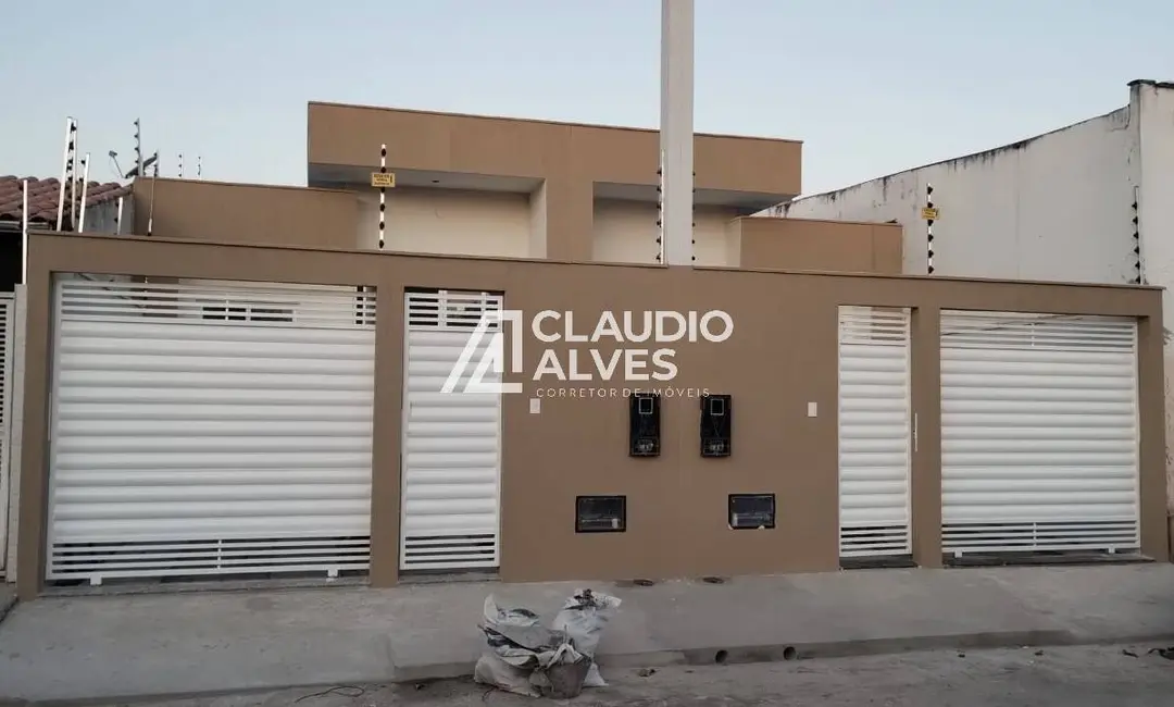 Foto 2 de Casa com 2 quartos à venda, 68m2 em Papagaio, Feira De Santana - BA