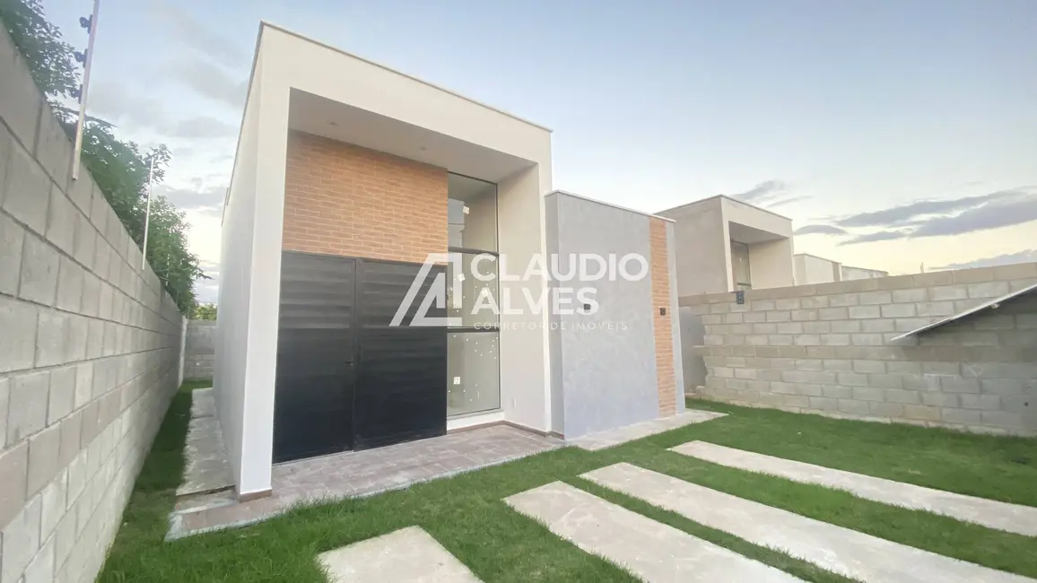 Foto 1 de Casa com 3 quartos à venda, 80m2 em Papagaio, Feira De Santana - BA