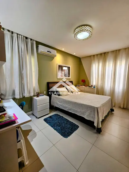 Foto 9 de Casa de Condomínio com 3 quartos à venda, 189m2 em Feira De Santana - BA