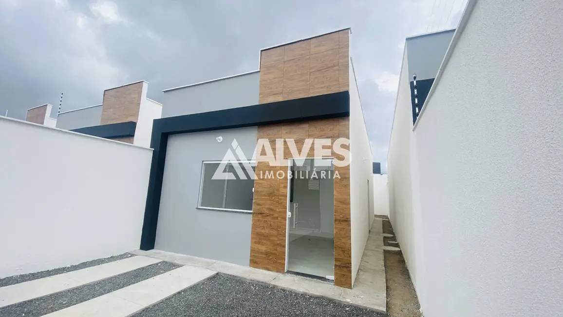 Foto 1 de Casa com 2 quartos à venda, 65m2 em Feira De Santana - BA