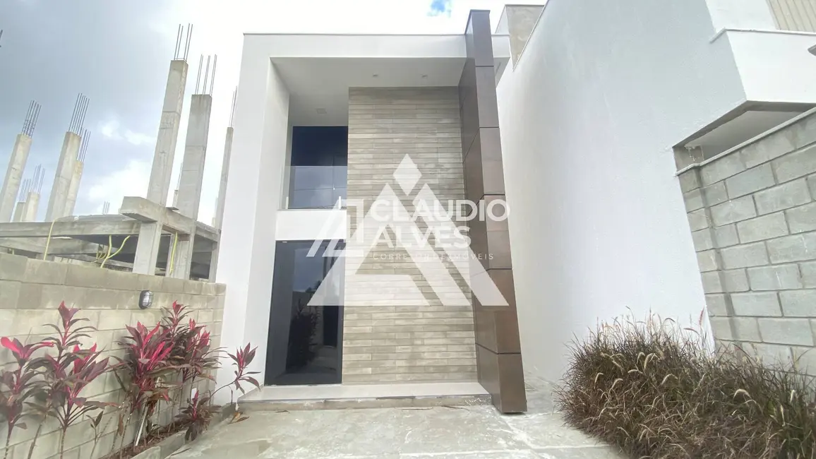 Casa com 3 quartos à venda, 145m2 em Feira De Santana - BA - imagem 2 Foto 2 de Casa com 3 quartos à venda, 145m2 em Feira De Santana - BA