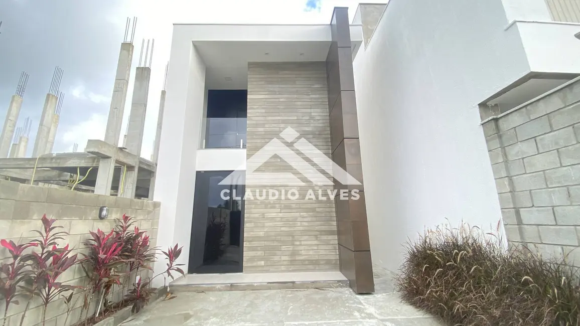 Foto 1 de Casa com 3 quartos à venda, 145m2 em Feira De Santana - BA