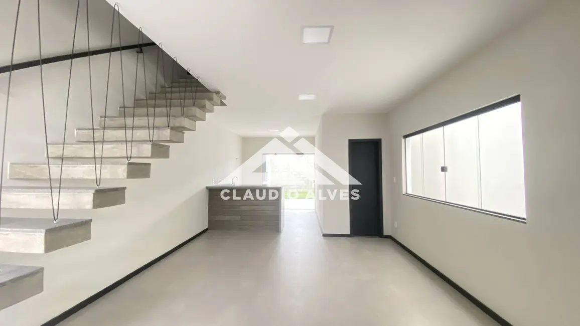 Foto 3 de Casa com 3 quartos à venda, 145m2 em Feira De Santana - BA
