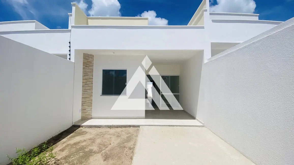 Foto 1 de Casa com 2 quartos à venda, 59m2 em Feira De Santana - BA