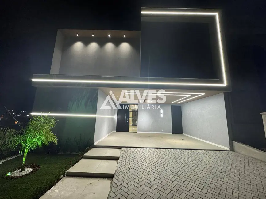 Foto 2 de Casa de Condomínio com 5 quartos para alugar, 200m2 em Nova Esperança, Feira De Santana - BA