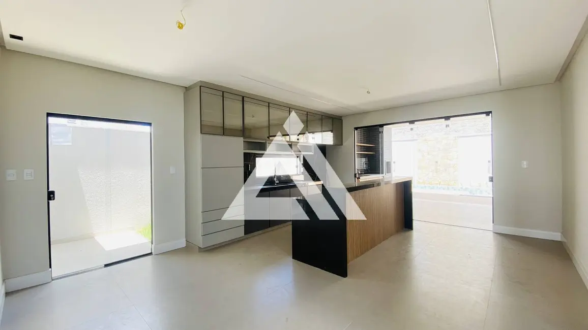 Foto 2 de Casa de Condomínio com 4 quartos à venda, 263m2 em Feira De Santana - BA