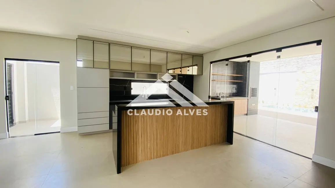Casa de Condomínio com 4 quartos à venda, 263m2 em Feira De Santana - BA - imagem 9 Foto 9 de Casa de Condomínio com 4 quartos à venda, 263m2 em Feira De Santana - BA