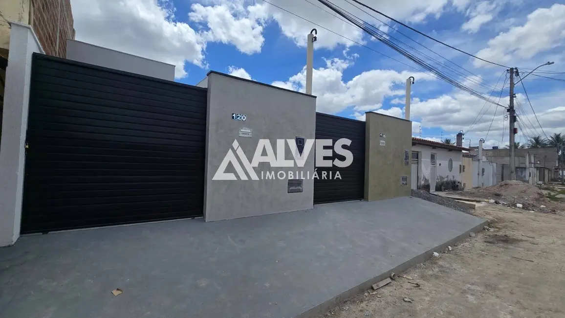 Foto 1 de Casa com 2 quartos à venda, 54m2 em Conceição, Feira De Santana - BA