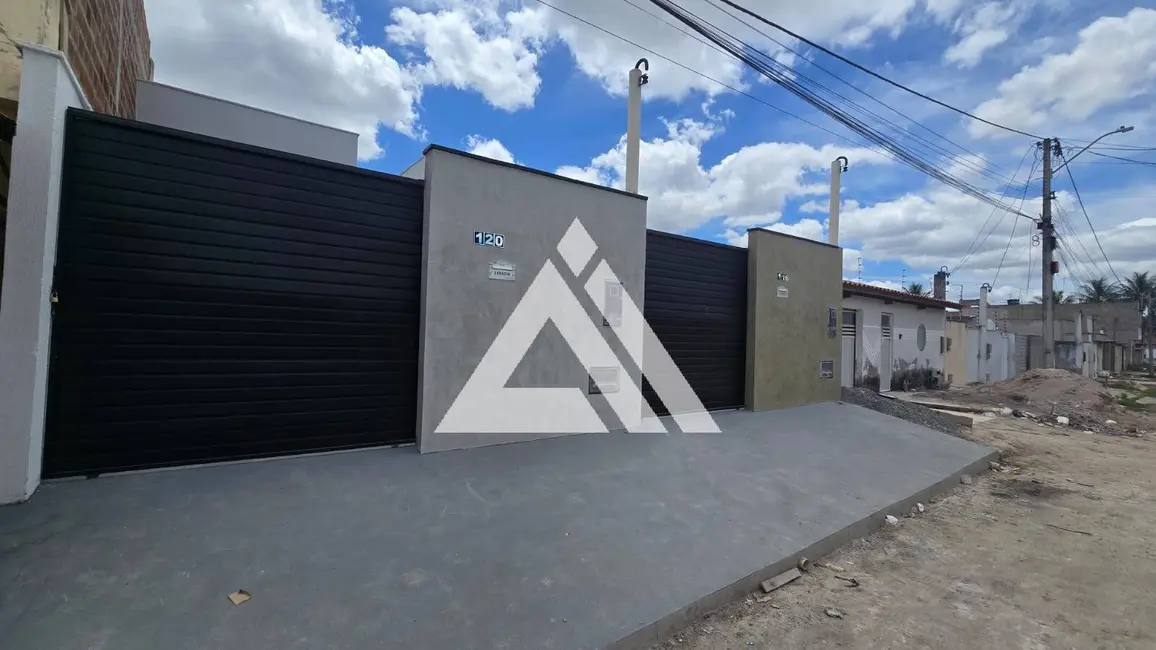 Foto 1 de Casa com 2 quartos à venda, 54m2 em Feira De Santana - BA