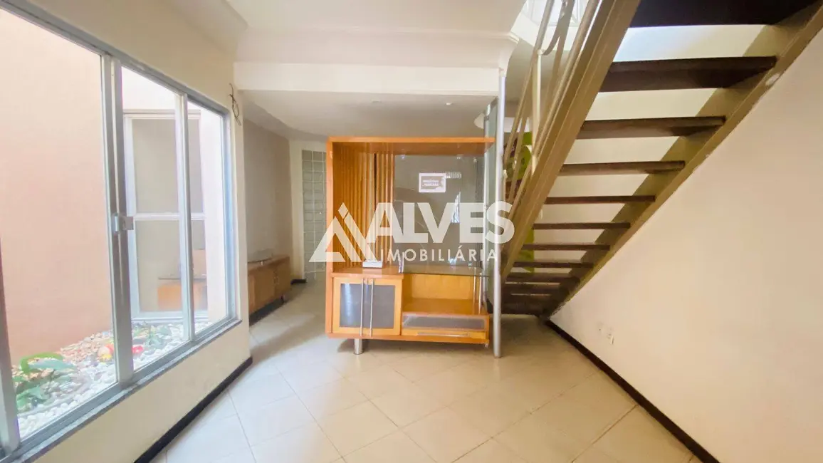 Casa com 3 quartos para alugar, 120m2 em São João, Feira De Santana - BA - imagem 4 Foto 4 de Casa com 3 quartos para alugar, 120m2 em São João, Feira De Santana - BA