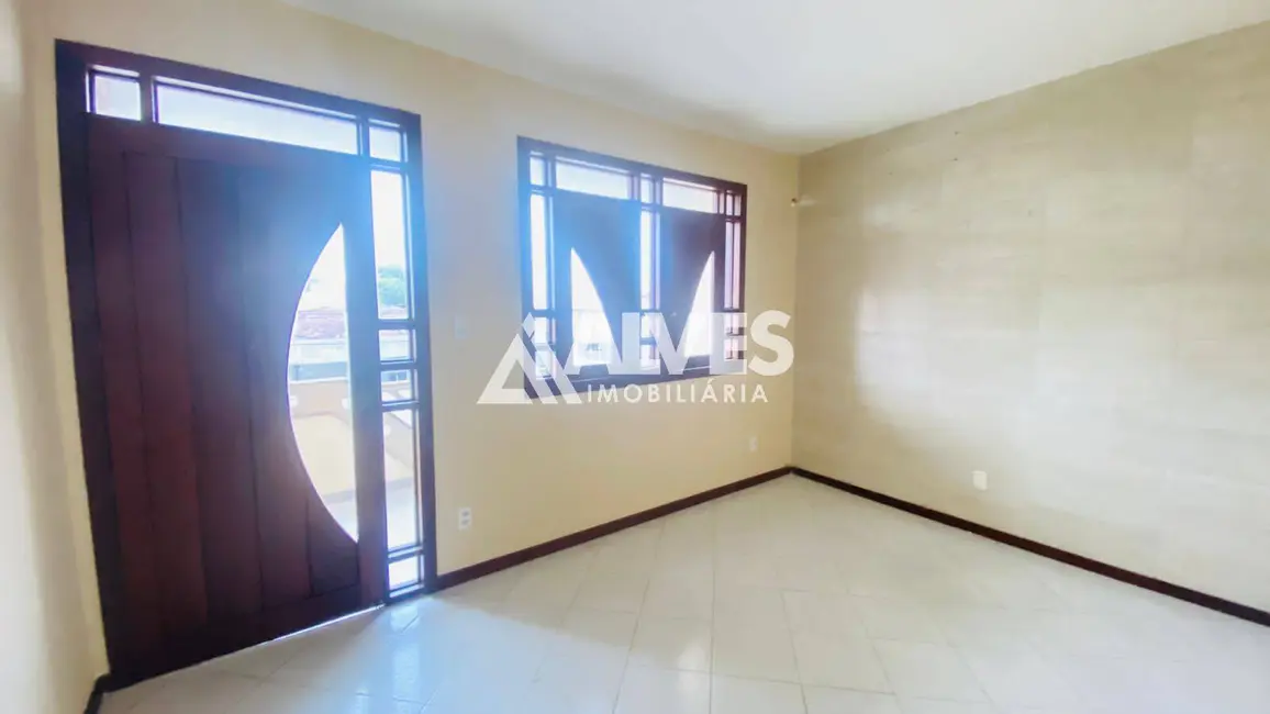 Casa com 3 quartos para alugar, 120m2 em São João, Feira De Santana - BA - imagem 7 Foto 7 de Casa com 3 quartos para alugar, 120m2 em São João, Feira De Santana - BA