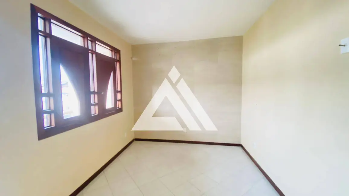 Foto 8 de Casa com 3 quartos para alugar, 120m2 em Feira De Santana - BA