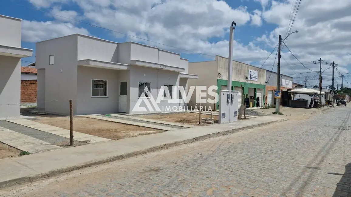 Foto 2 de Casa com 2 quartos à venda, 47m2 em Asa Branca, Feira De Santana - BA