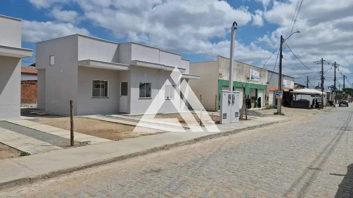 Foto 1 de Casa com 2 quartos à venda, 47m2 em Feira De Santana - BA