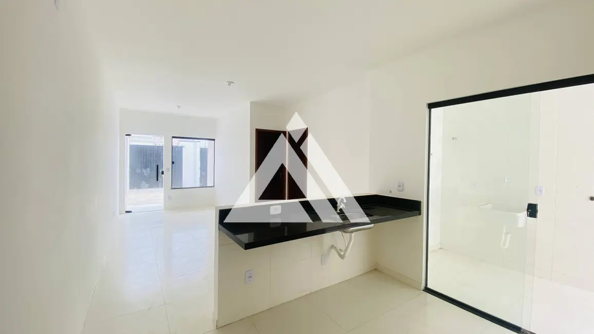 Casa com 2 quartos à venda, 70m2 em Feira De Santana - BA - imagem 2 Foto 2 de Casa com 2 quartos à venda, 70m2 em Feira De Santana - BA