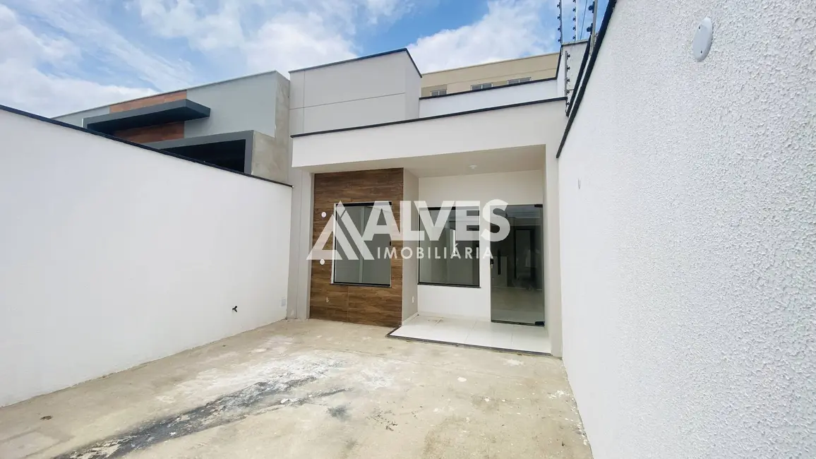 Foto 2 de Casa com 2 quartos à venda, 70m2 em Mangabeira, Feira De Santana - BA