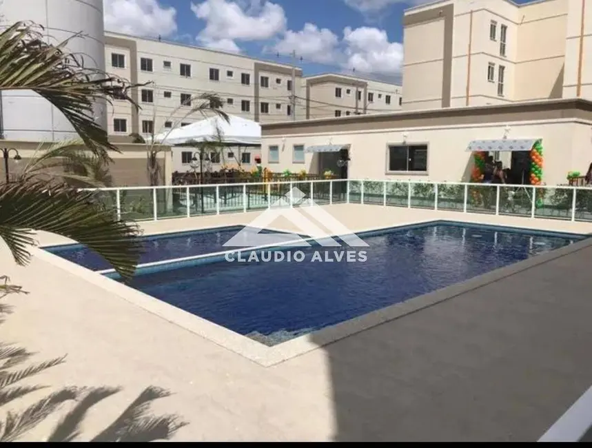 Foto 2 de Apartamento com 2 quartos à venda, 50m2 em Feira De Santana - BA