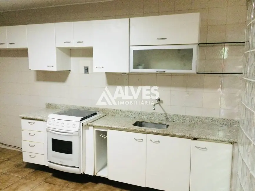 Foto 4 de Casa com 3 quartos à venda, 300m2 em Feira De Santana - BA