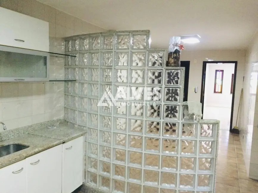 Foto 6 de Casa com 3 quartos à venda, 300m2 em Feira De Santana - BA