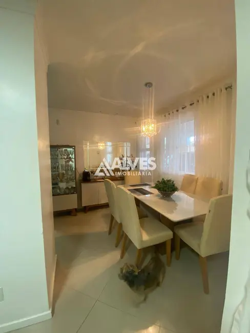 Foto 3 de Casa de Condomínio com 3 quartos à venda, 175m2 em Feira De Santana - BA