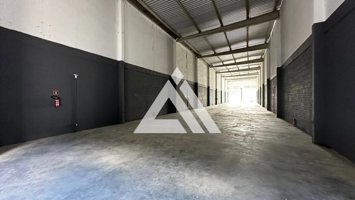 Sala Comercial à venda, 600m2 em Lagoa Salgada, Feira De Santana - BA - imagem 4 Foto 4 de Sala Comercial à venda, 600m2 em Lagoa Salgada, Feira De Santana - BA