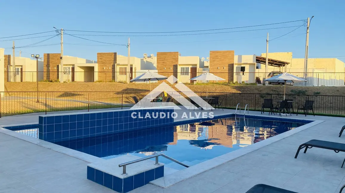 Foto 1 de Casa de Condomínio com 2 quartos à venda, 63m2 em Feira De Santana - BA