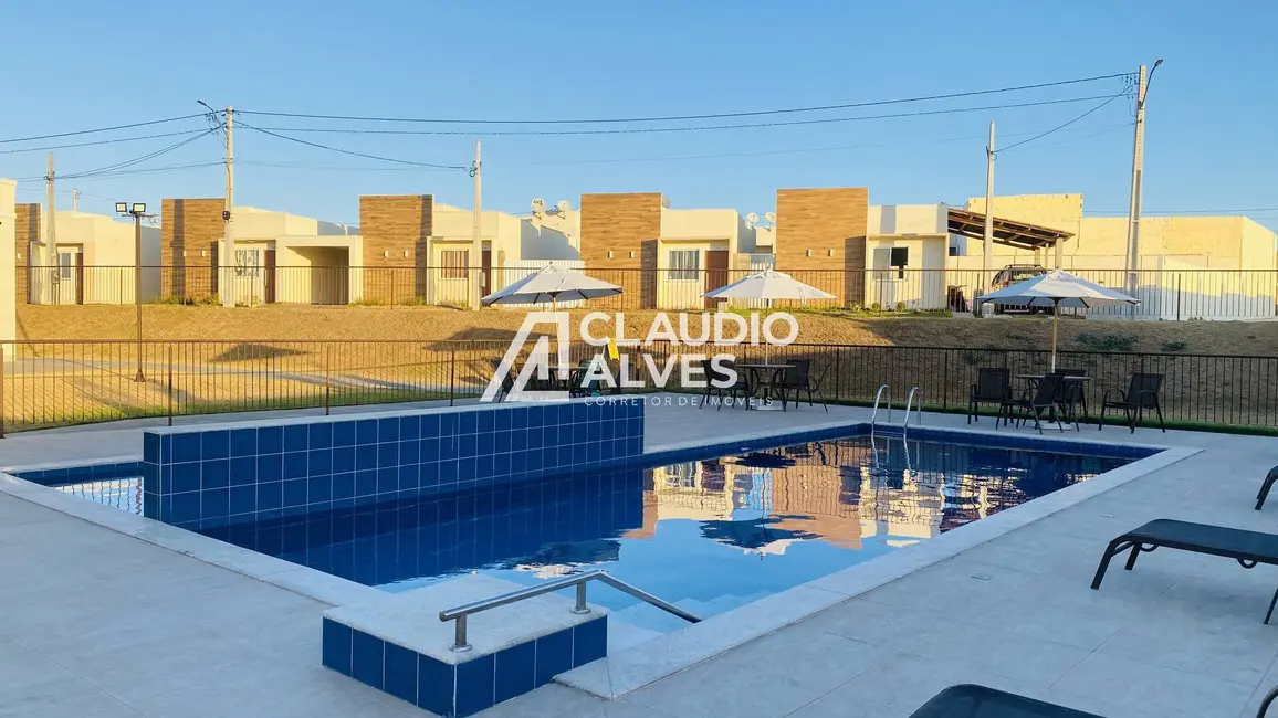 Foto 2 de Casa de Condomínio com 2 quartos à venda, 63m2 em Nova Esperança, Feira De Santana - BA