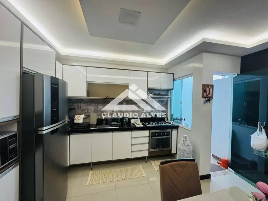 Foto 2 de Casa com 3 quartos à venda, 78m2 em Feira De Santana - BA