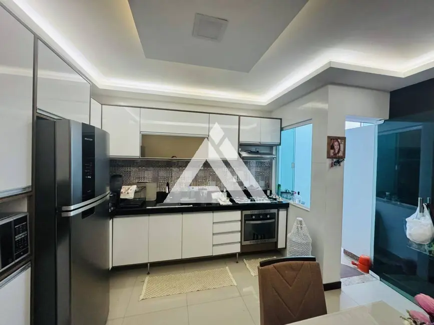 Casa com 3 quartos à venda, 78m2 em Feira De Santana - BA - imagem 2 Foto 2 de Casa com 3 quartos à venda, 78m2 em Feira De Santana - BA