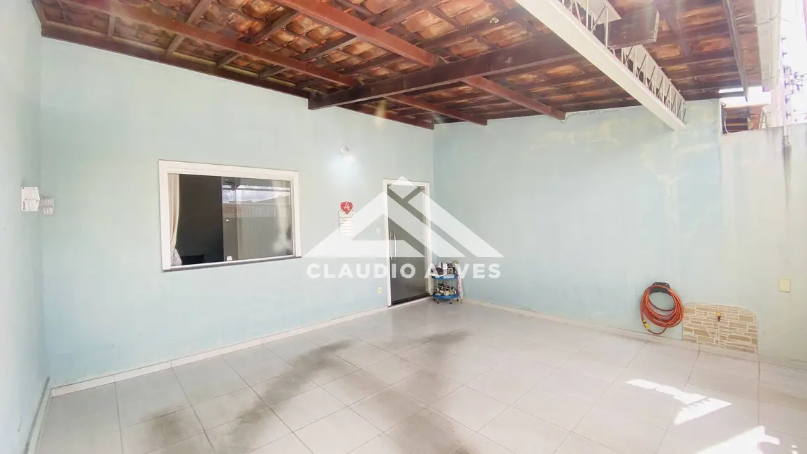 Foto 1 de Casa com 2 quartos à venda, 79m2 em Feira De Santana - BA