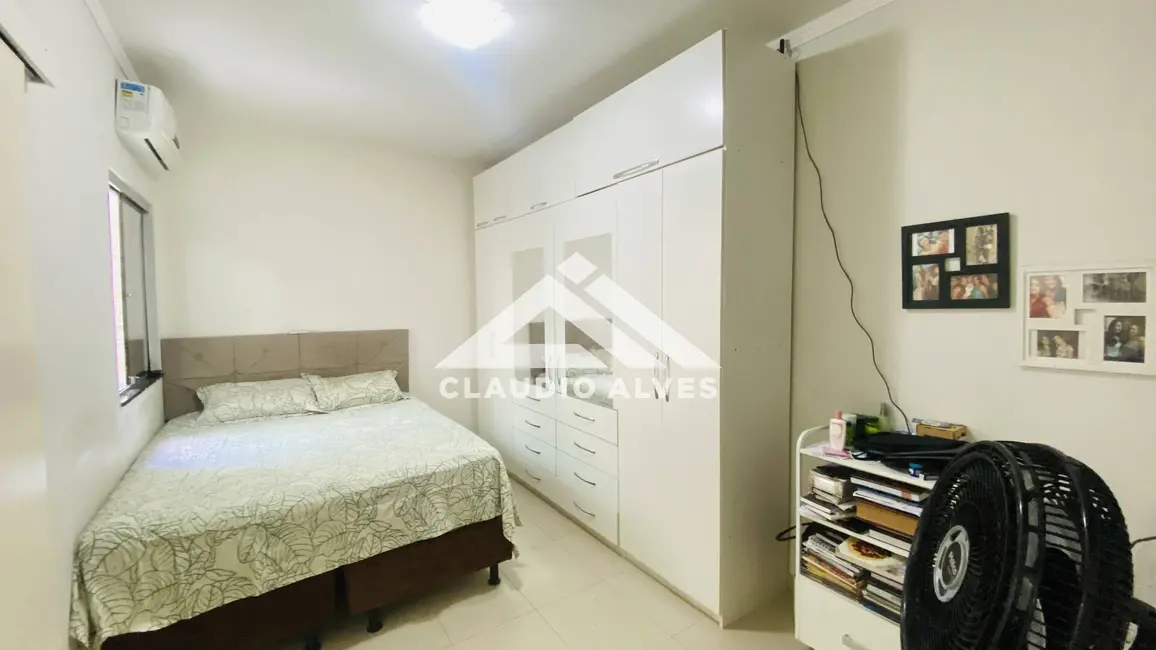 Foto 8 de Casa com 2 quartos à venda, 79m2 em Feira De Santana - BA