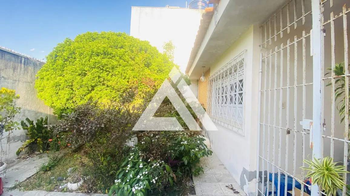 Foto 3 de Casa com 3 quartos à venda, 120m2 em Feira De Santana - BA