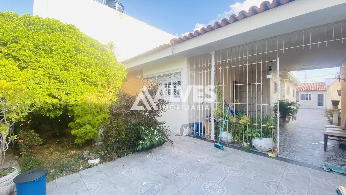 Foto 2 de Casa com 3 quartos à venda, 120m2 em São João, Feira De Santana - BA