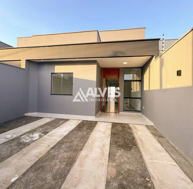 Foto 2 de Casa com 2 quartos à venda, 85m2 em Mangabeira, Feira De Santana - BA