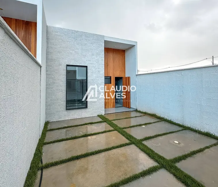 Foto 1 de Casa com 3 quartos à venda, 85m2 em Mangabeira, Feira De Santana - BA