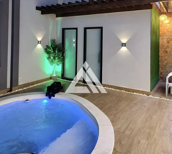 Foto 9 de Casa com 2 quartos à venda, 150m2 em Feira De Santana - BA