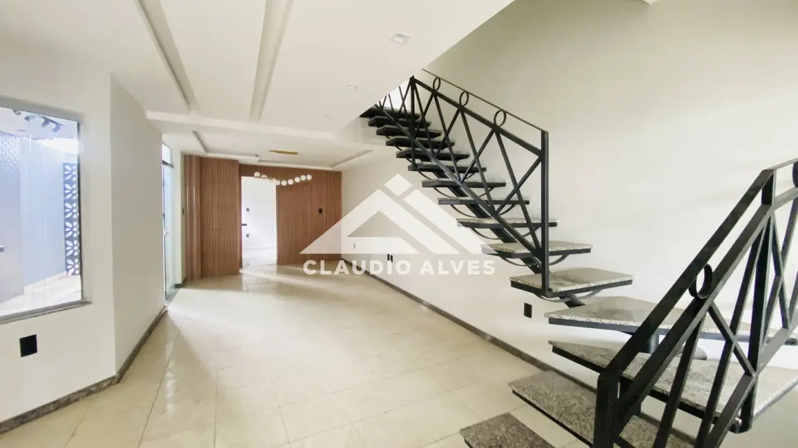 Foto 3 de Casa com 3 quartos à venda, 150m2 em Feira De Santana - BA