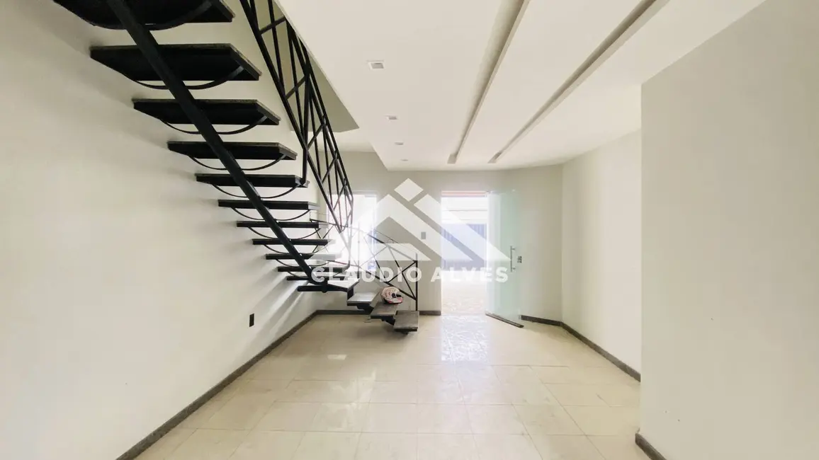 Foto 4 de Casa com 3 quartos à venda, 150m2 em Feira De Santana - BA