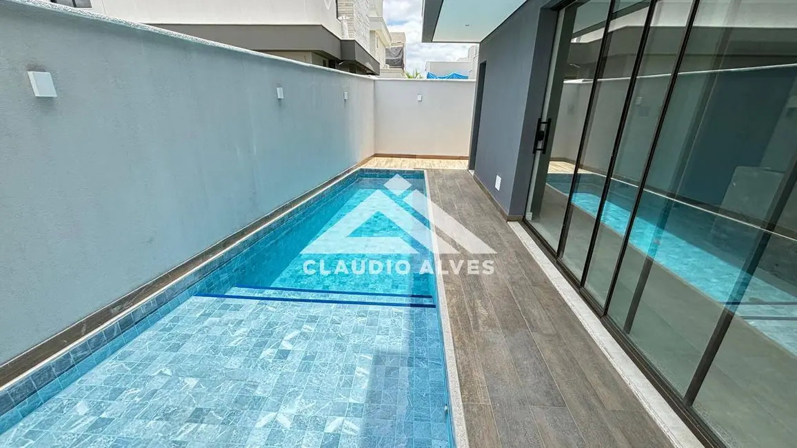 Casa de Condomínio com 4 quartos à venda, 272m2 em Feira De Santana - BA - imagem 4 Foto 4 de Casa de Condomínio com 4 quartos à venda, 272m2 em Feira De Santana - BA