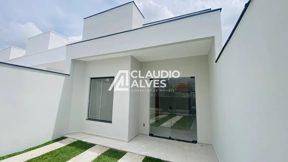 Foto 2 de Casa com 3 quartos à venda, 78m2 em Mangabeira, Feira De Santana - BA