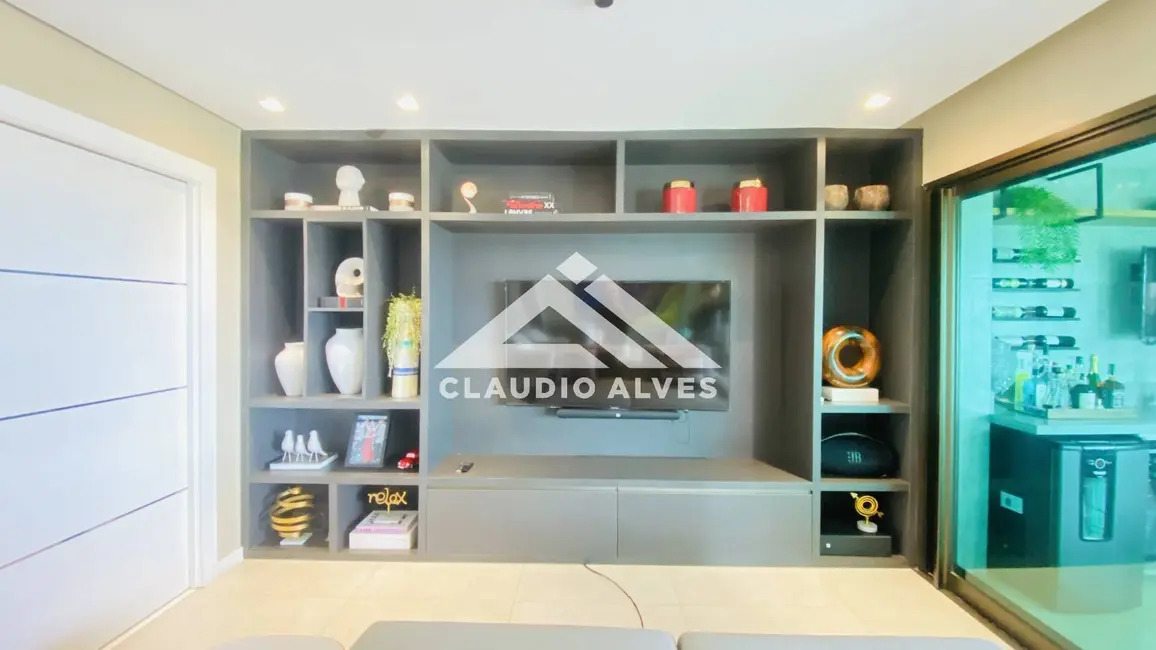 Foto 4 de Apartamento com 4 quartos à venda, 178m2 em Feira De Santana - BA