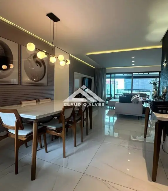Foto 3 de Apartamento com 4 quartos à venda, 178m2 em Feira De Santana - BA