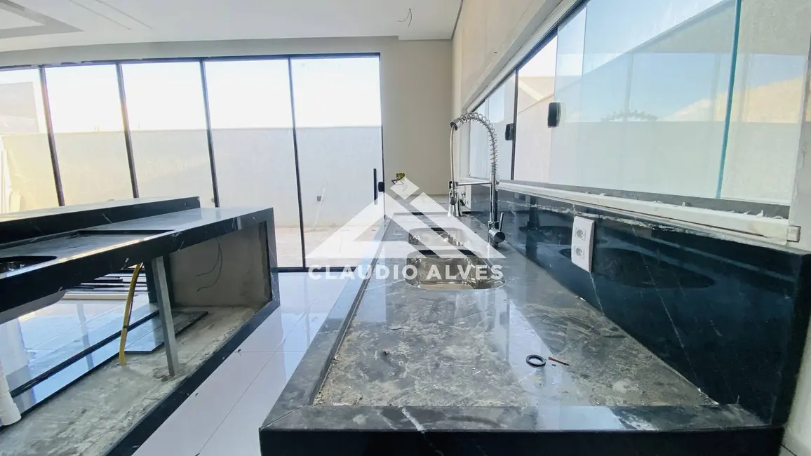 Casa de Condomínio com 3 quartos à venda, 157m2 em Feira De Santana - BA - imagem 9 Foto 9 de Casa de Condomínio com 3 quartos à venda, 157m2 em Feira De Santana - BA