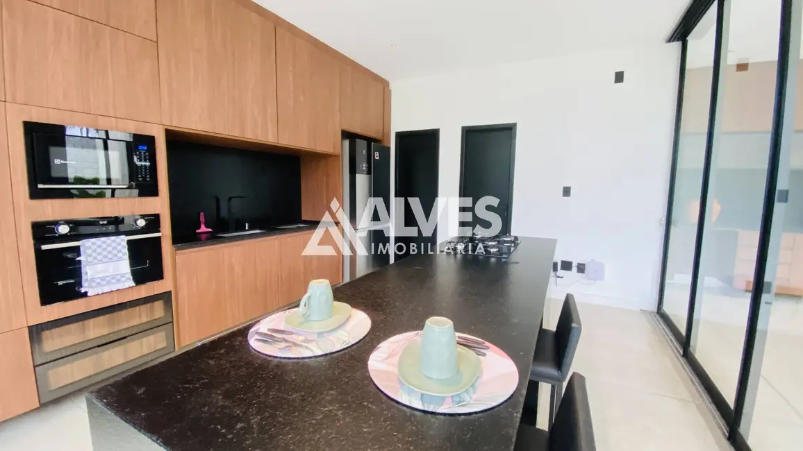 Foto 6 de Casa com 3 quartos à venda, 300m2 em Sim, Feira De Santana - BA