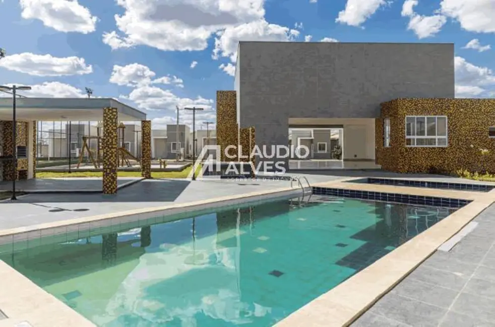 Foto 1 de Casa de Condomínio com 2 quartos para alugar, 50m2 em Papagaio, Feira De Santana - BA